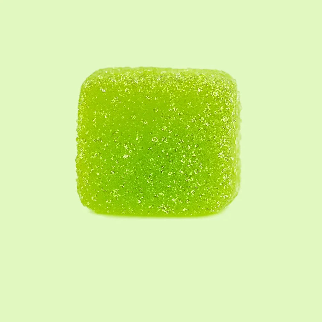 Gommes CBD Pomme 30 mg de Herbe à chat CBD, douce texture avec saveur de pomme, présentées dans un emballage.