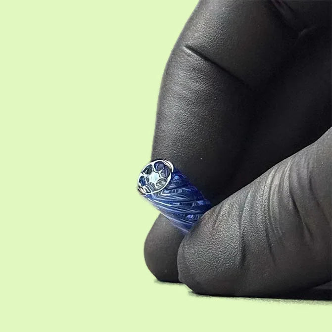 Filtre en verre Ripple I 8 bleu de la marque Herbe à chat CBD, pour vaporisateur ou inhalation.