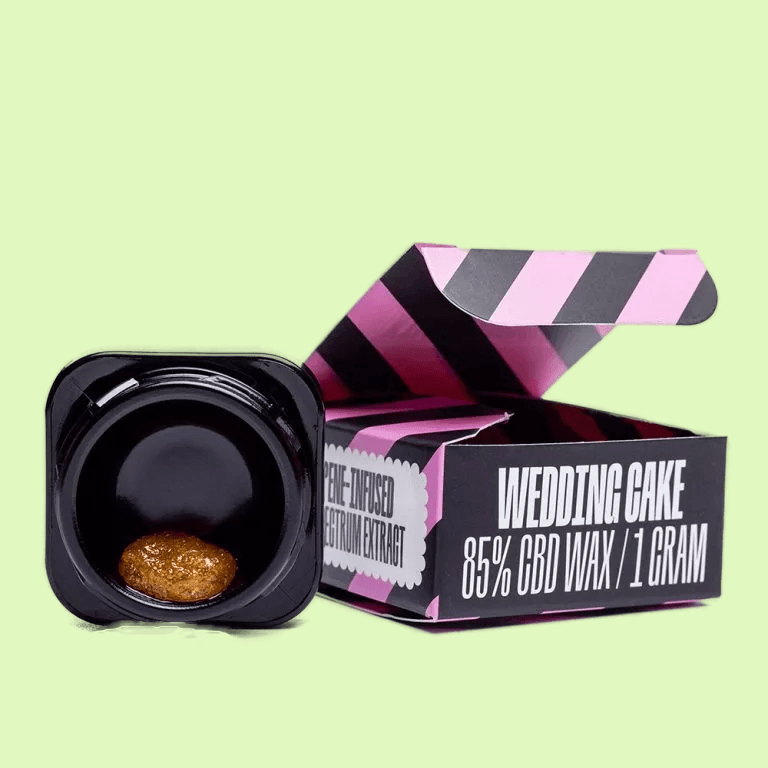 Cire de mariage Cake CBD à 85%, 1 gramme, de la marque Herbe à chat CBD, montrant la texture de la cire.