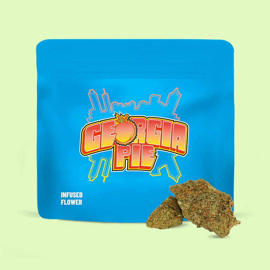 Fleurs brut Cookies Georgia Pie de Herbe à Chat CBD, infusées en intérieur, contenant 40% CBC, vue en gros plan.