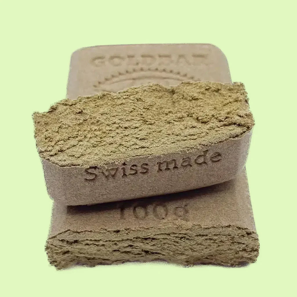 Résine Blueberry Muffin CBD de Herbe à chat CBD, saveur myrtille, emballage de 10 g, Goldbar 420.